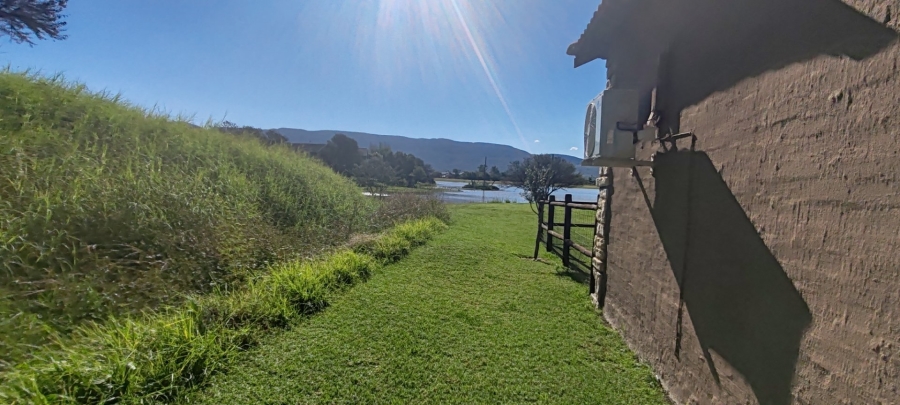 2 Bedroom Property for Sale in The Coves North West
